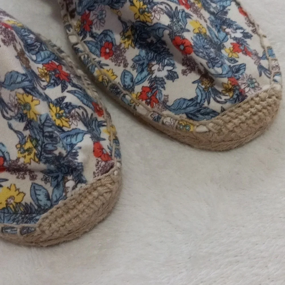 Soludos Floral Espadrille Flats Size 10.5 Canvas Jute Slip On Shoes